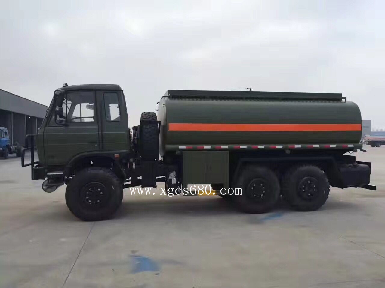 廈工楚勝油罐槽罐專用車廠家官網(wǎng)_移動加油站運油車_危險品液體運輸車改裝廠_鋁合金液罐運輸運油車價格_飛機加油越野油罐車_全地型四驅(qū)油罐加油車_殯葬殯儀車改裝廠_混凝土攪拌水泥罐車_液化氣運輸罐車圖片_廠家直銷二手國三國四油罐車礦區(qū)專用大馬力槽罐車 廈工楚勝油罐槽罐專用車廠家官網(wǎng)_移動加油站運油車_危險品液體運輸車改裝廠_鋁合金液罐運輸運油車價格_飛機加油越野油罐車_全地型四驅(qū)油罐加油車_殯葬殯儀車改裝廠_混凝土攪拌水泥罐車_液化氣運輸罐車圖片_廠家直銷二手國三國四油罐車礦區(qū)專用大馬力槽罐車
